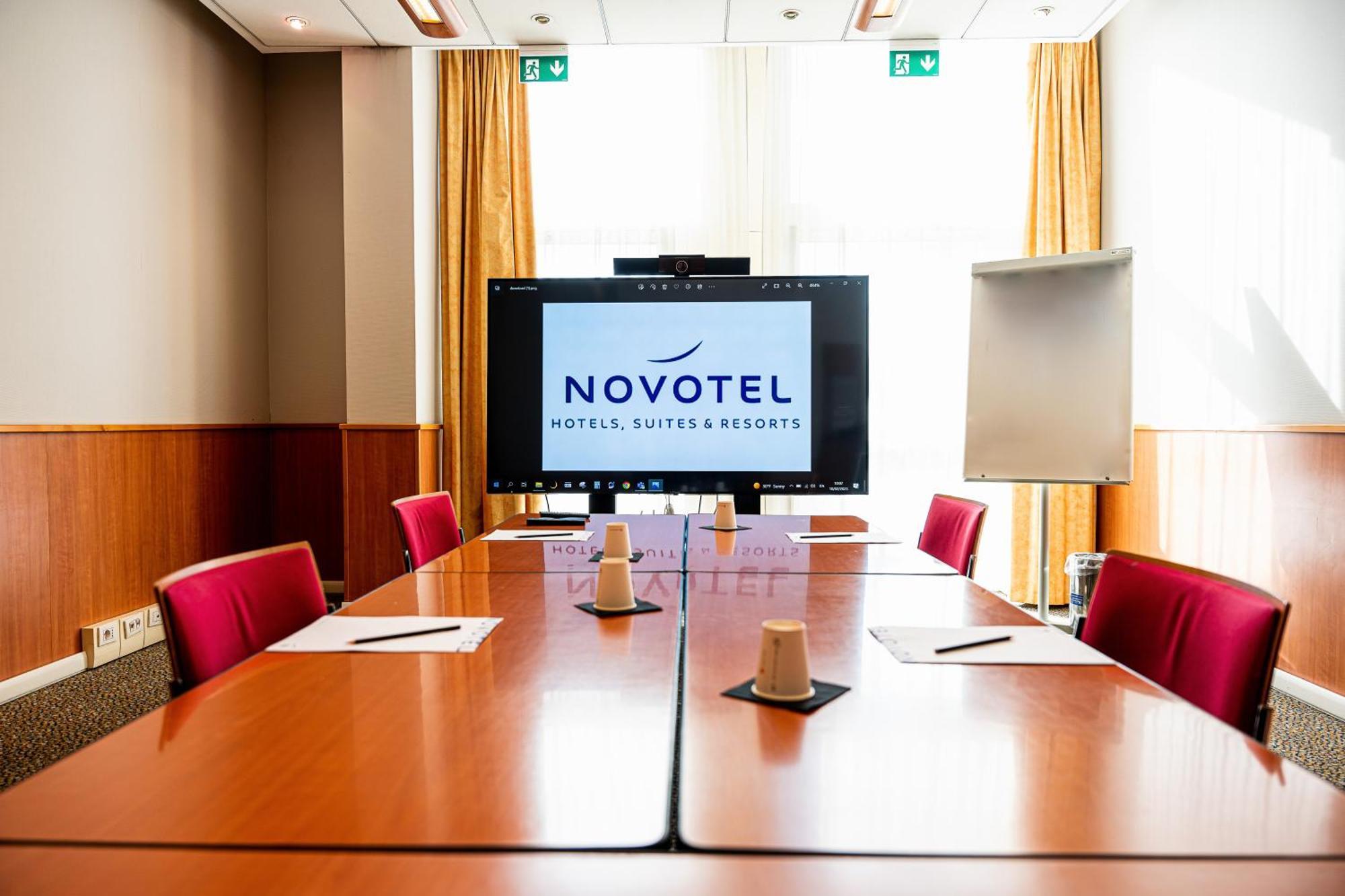 Novotel Roma Est Exteriér fotografie